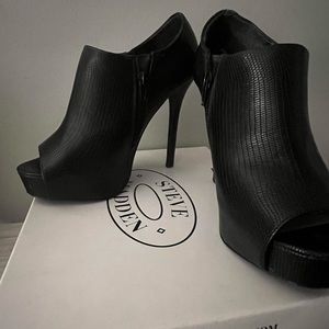 Steve Madden Naydean Heels